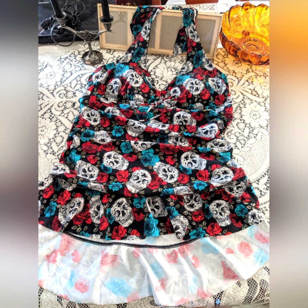 Women's Torrid Gothic Skull Floral Beach Summer Pool Festival Party